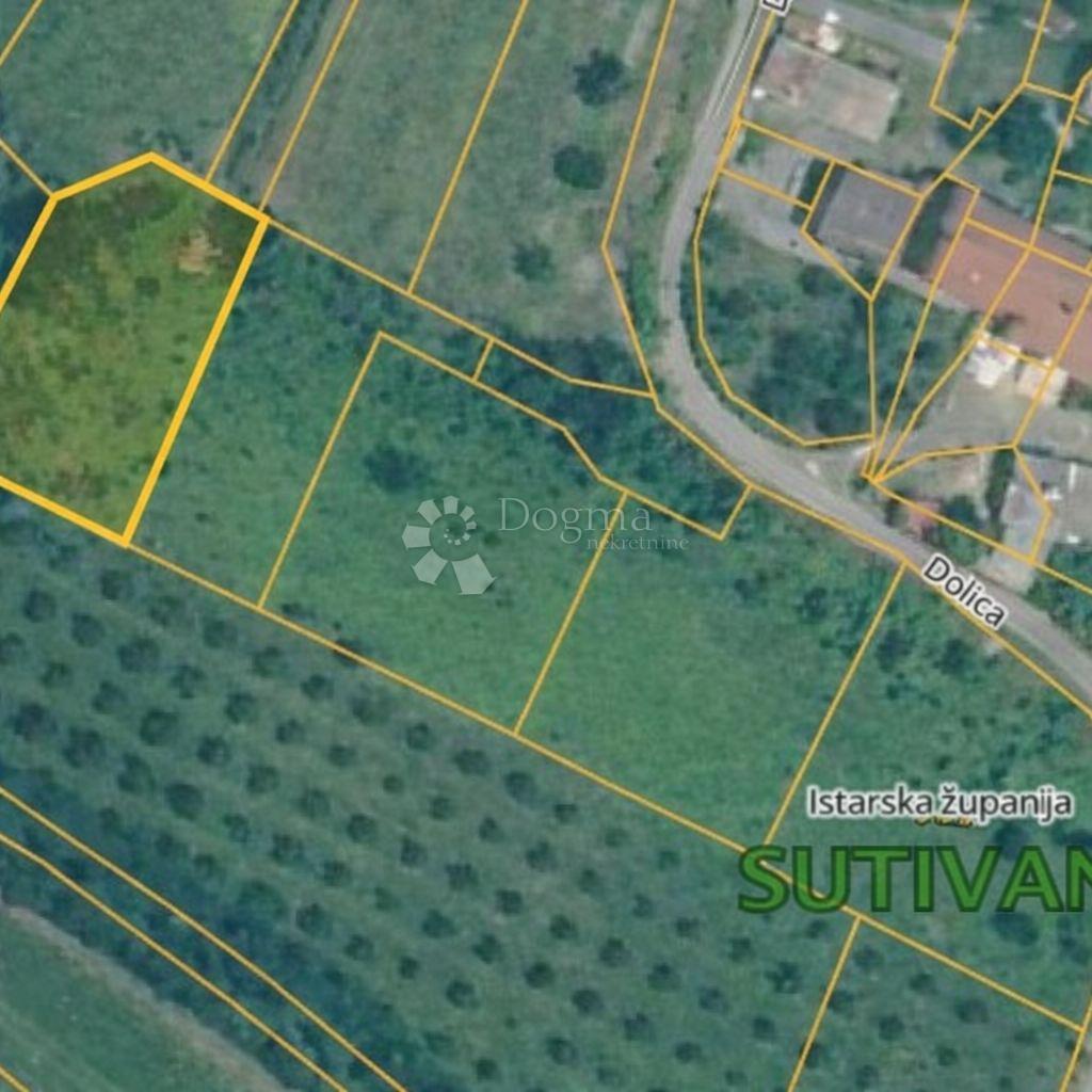 Zazidljivo zemljišče Sutivanac, Barban, 1.045m2