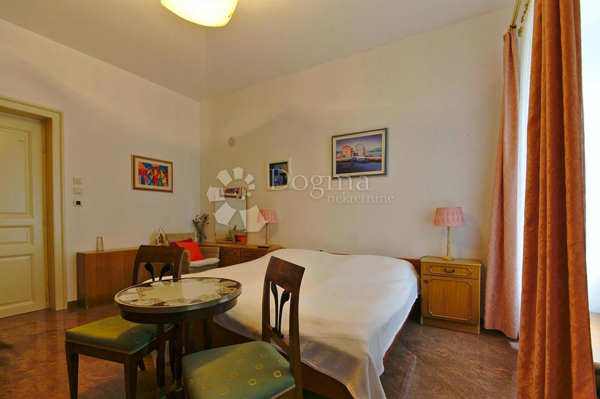 Stanovanje Lovran, 130m2