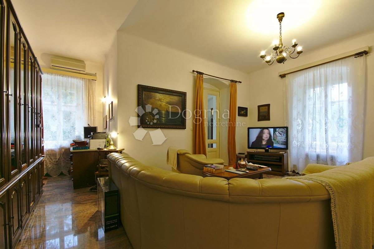 Stanovanje Lovran, 130m2