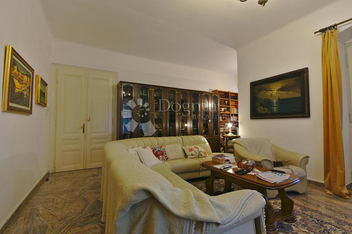 Stanovanje Lovran, 130m2