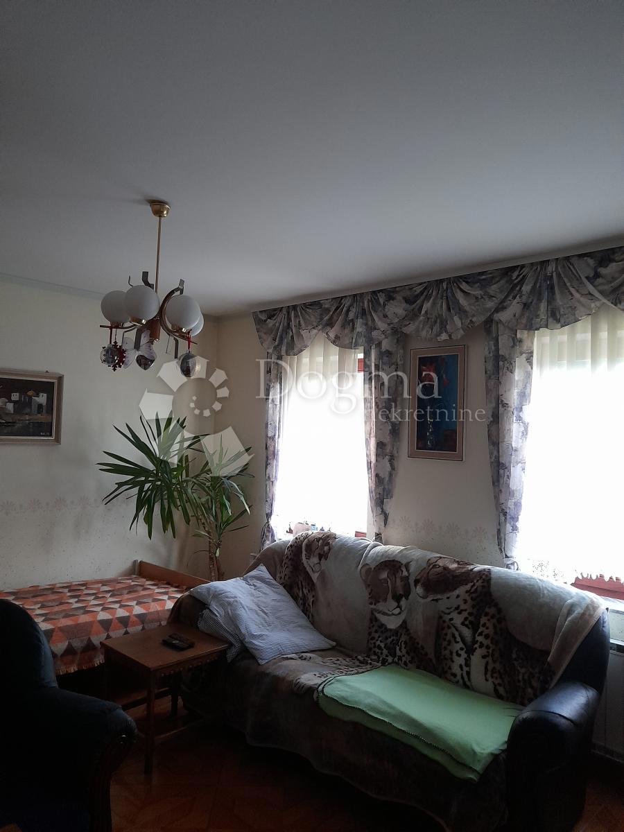 Hiša Jazbina Cvetlinska, Bednja, 204m2