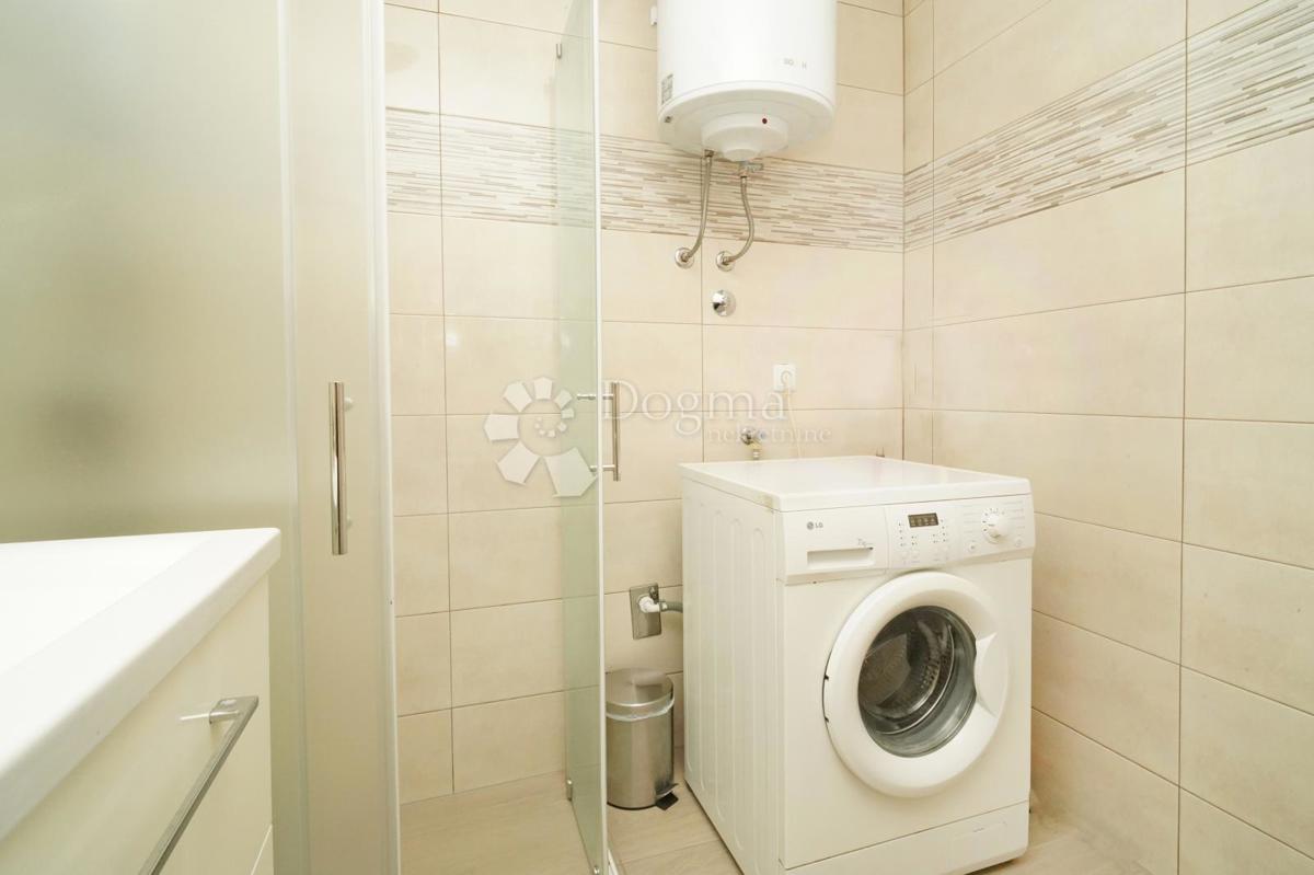 Stanovanje Centar, Pula, 132,35m2