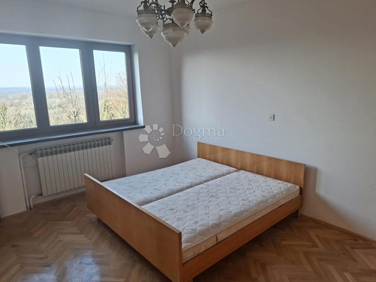 Hiša Caprag/Željezara, Sisak, 400m2