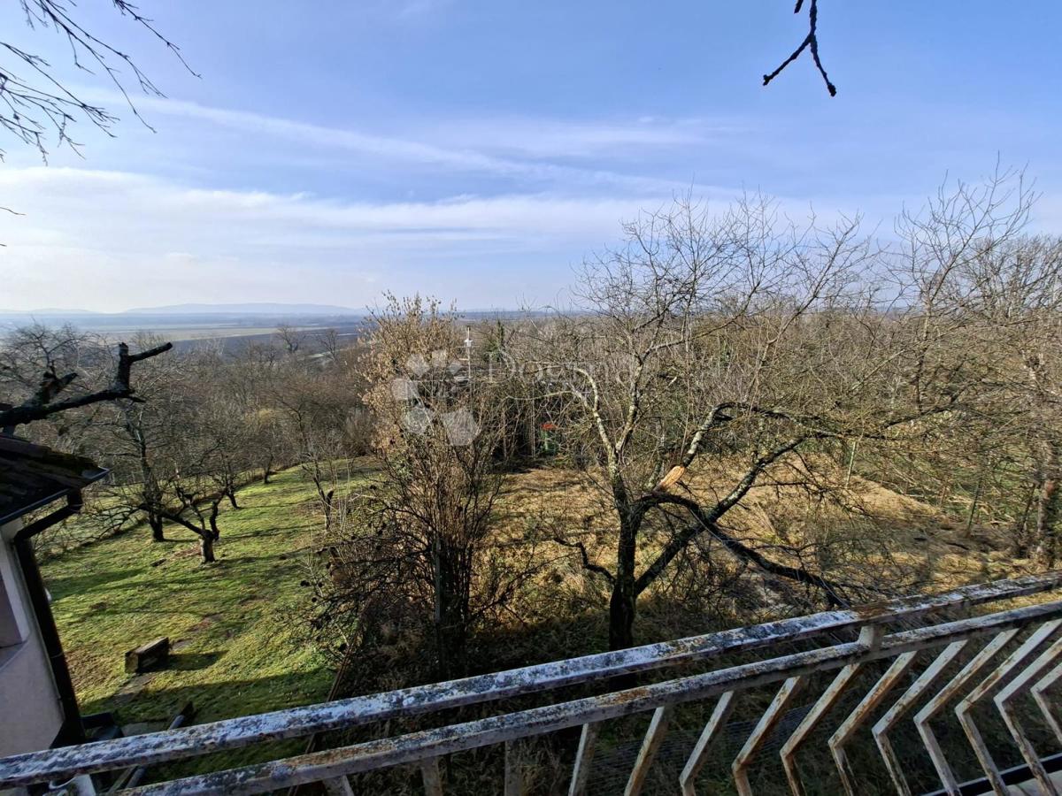 Hiša Caprag/Željezara, Sisak, 400m2