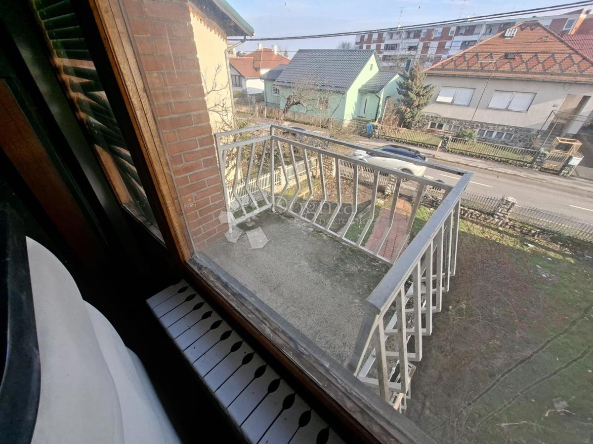 Hiša Caprag/Željezara, Sisak, 400m2