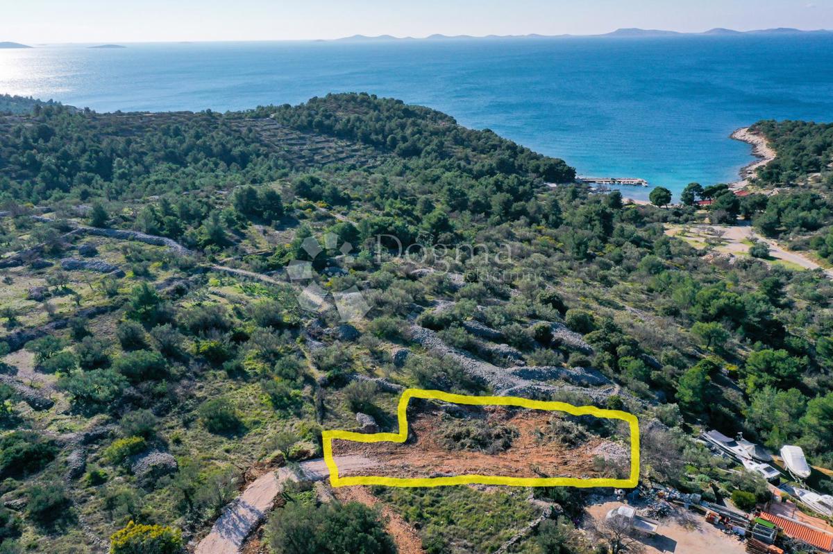Zemljišče Murter, 767m2