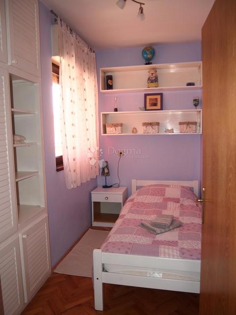 Hiša Jazine, Zadar, 215m2