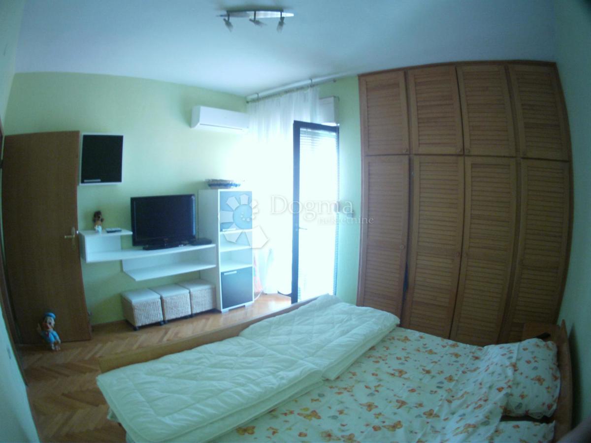 Hiša Jazine, Zadar, 215m2