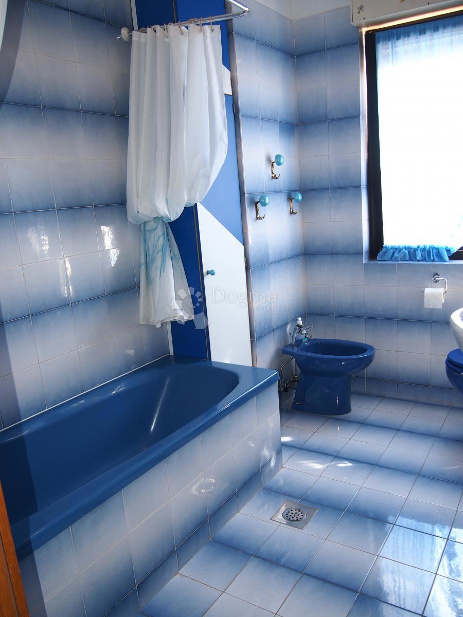 Hiša Jazine, Zadar, 215m2