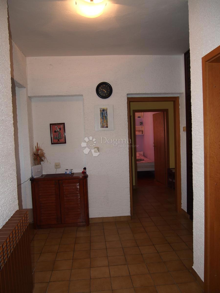 Hiša Jazine, Zadar, 215m2