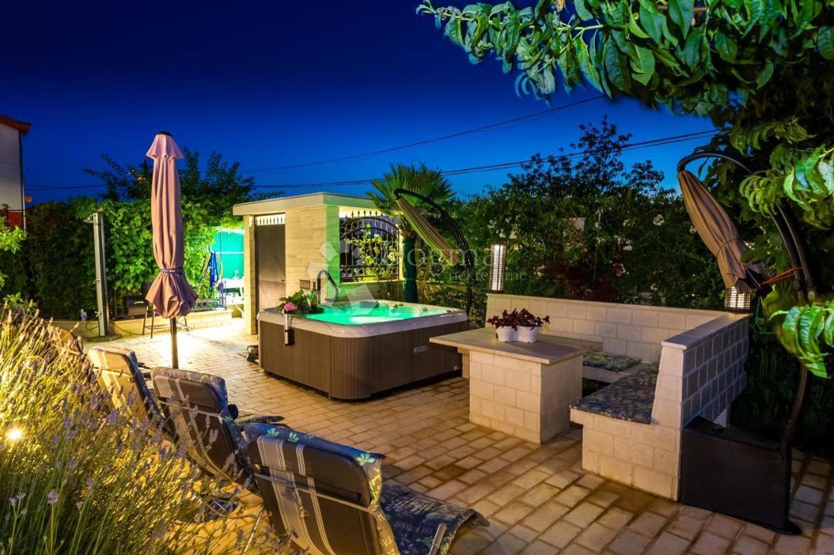 Hiša Sukošan, 345m2