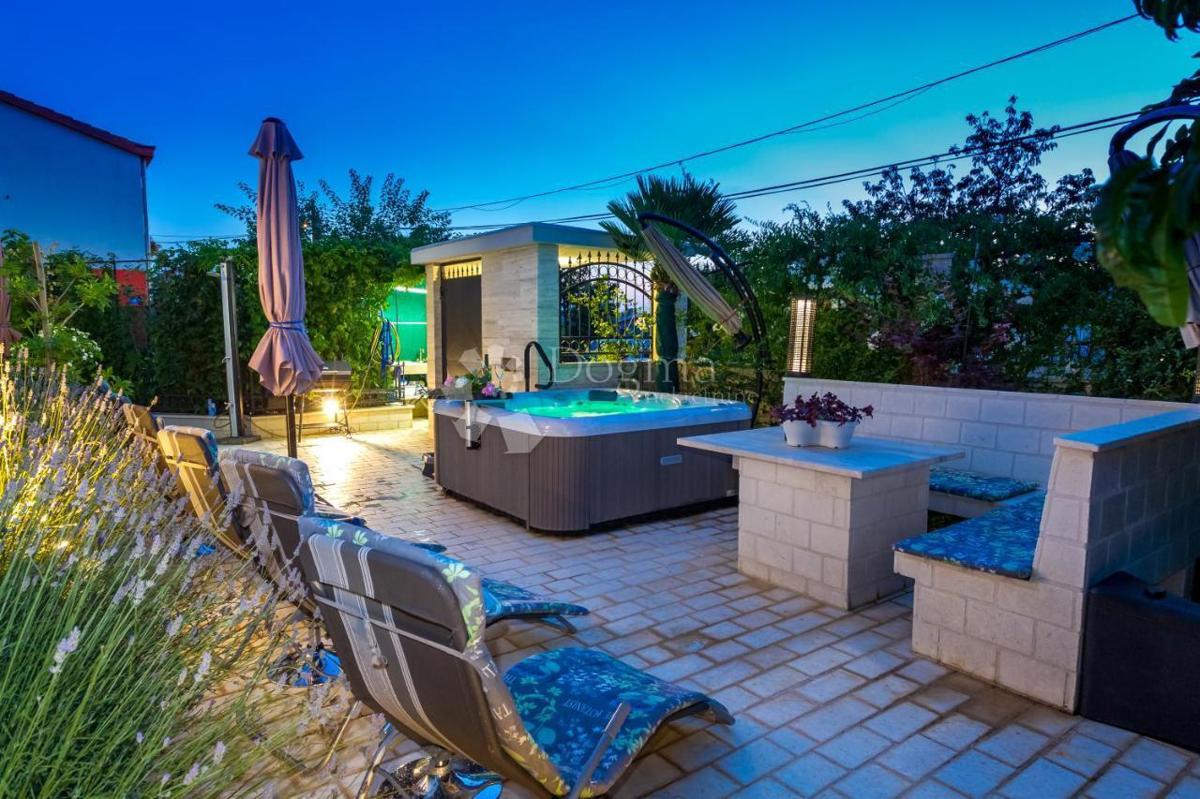 Hiša Sukošan, 345m2