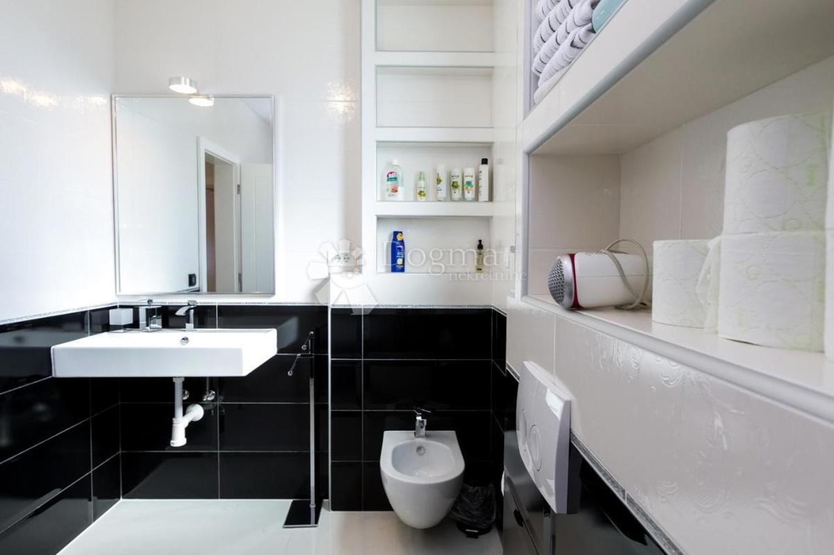 Hiša Sukošan, 345m2