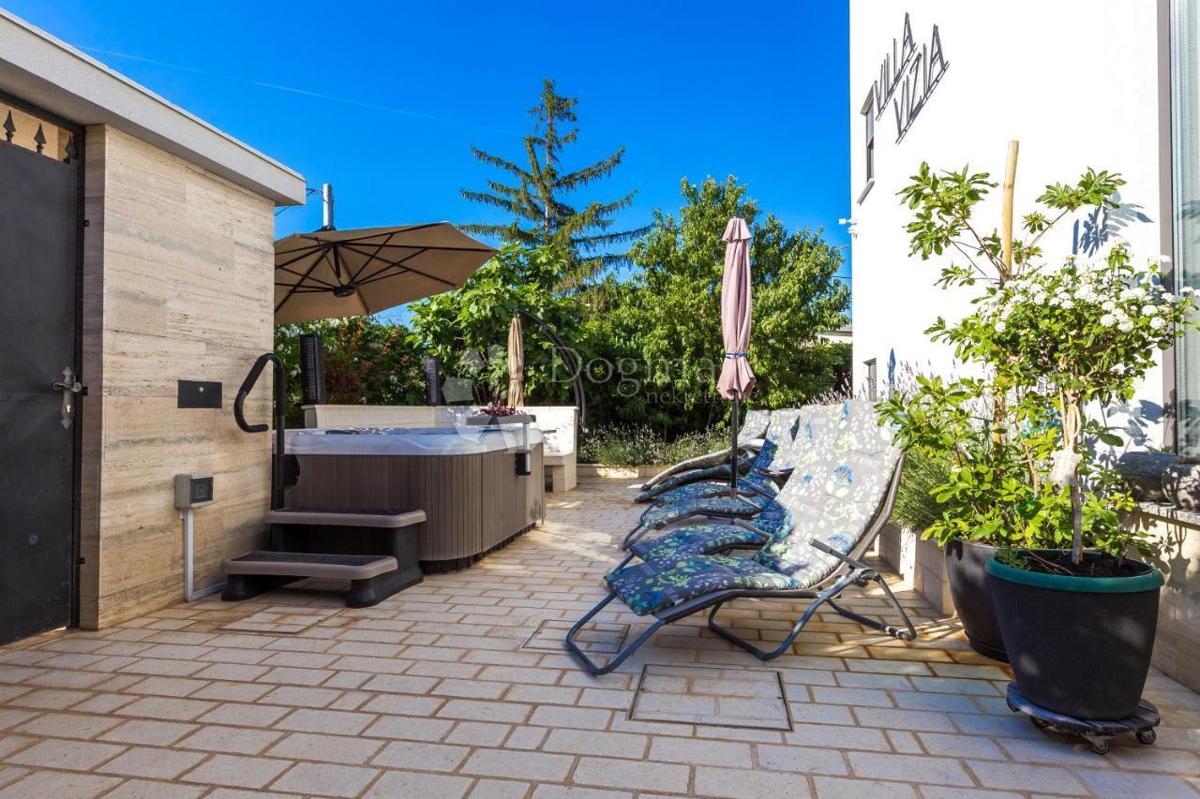 Hiša Sukošan, 345m2