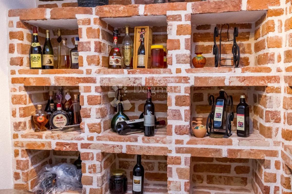 Hiša Sukošan, 345m2