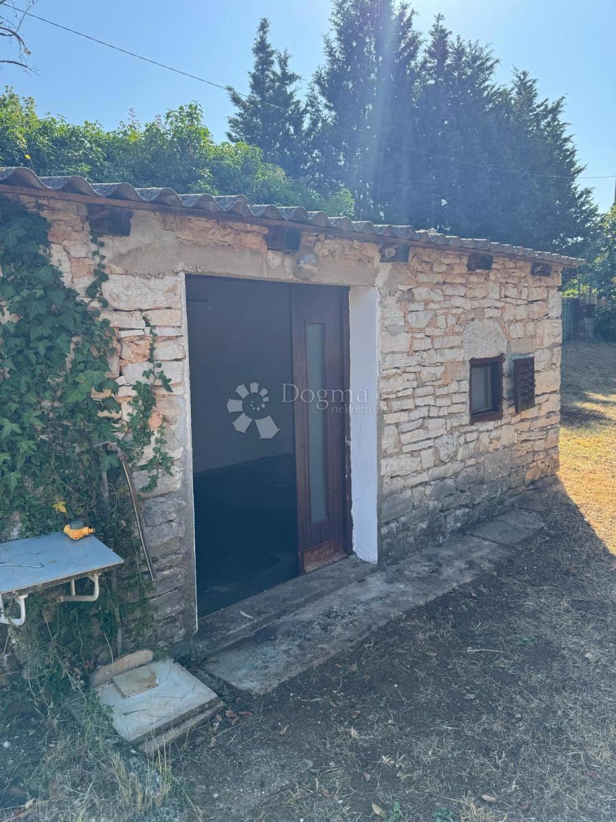 Zazidljivo zemljišče Peroj, Vodnjan, 1.336m2