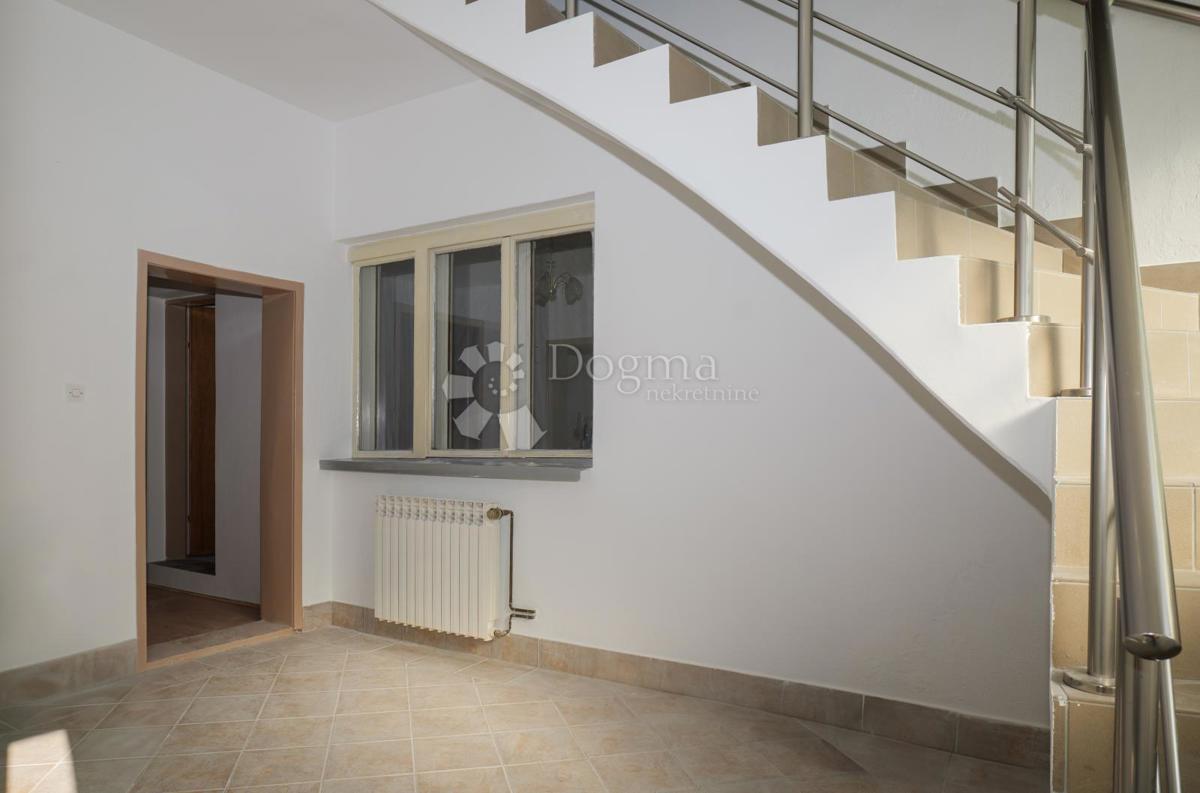 Hiša Mitnica, Vukovar, 300m2