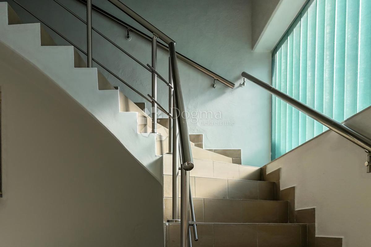 Hiša Mitnica, Vukovar, 300m2