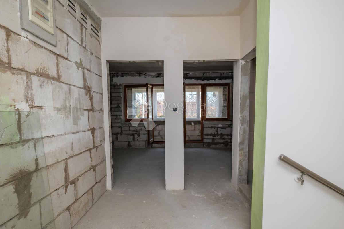 Hiša Mitnica, Vukovar, 300m2