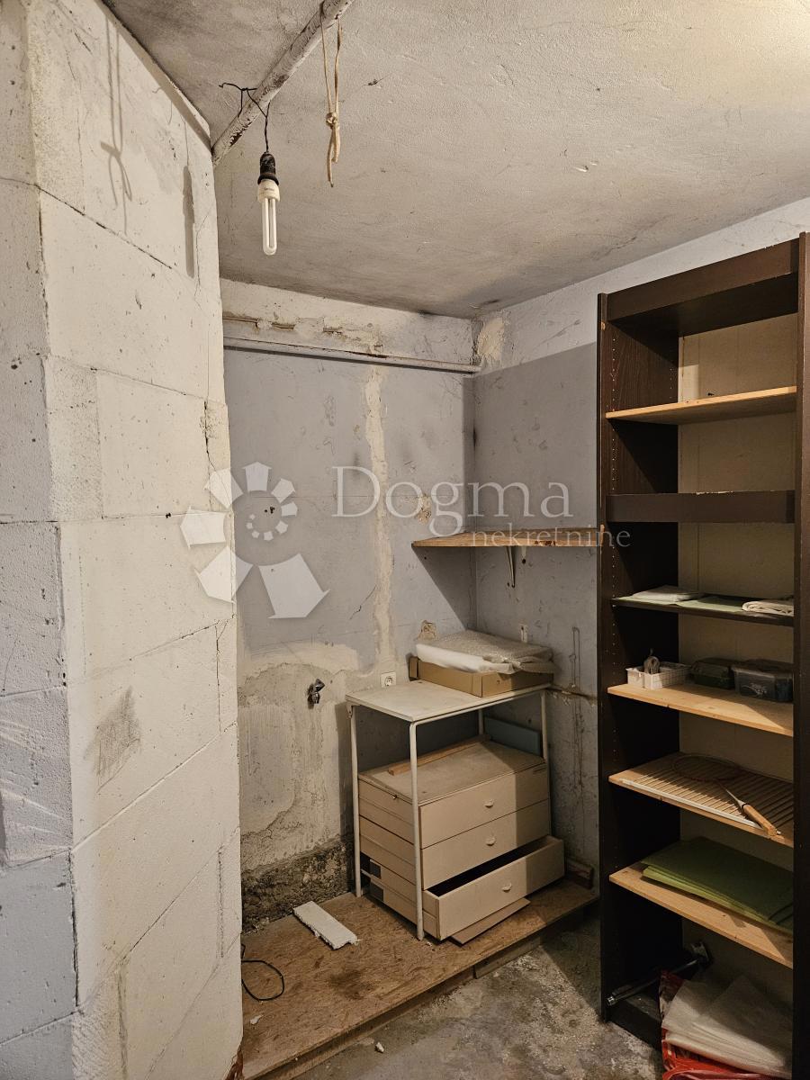 Hiša Gornji Kneginec, 350m2