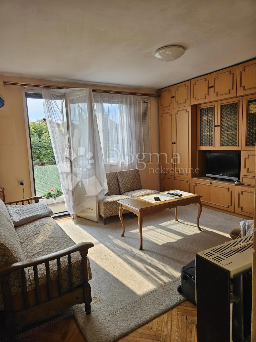 Hiša Gornji Kneginec, 350m2