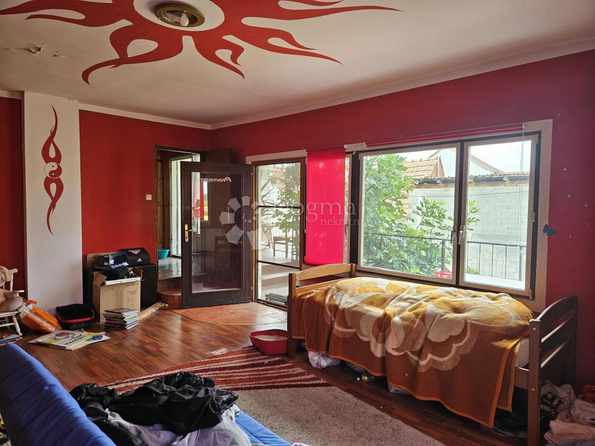 Hiša Gornji Kneginec, 350m2