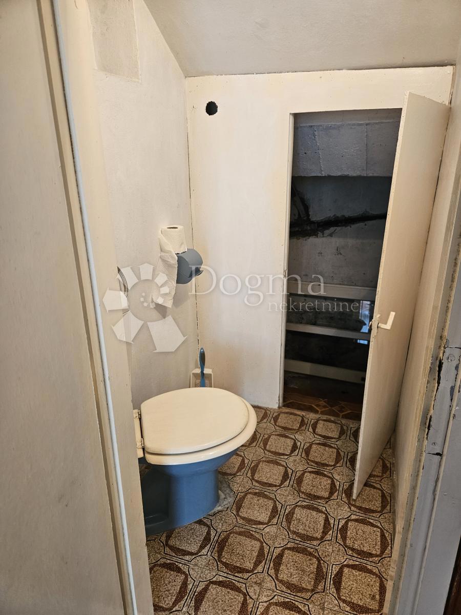 Hiša Gornji Kneginec, 350m2