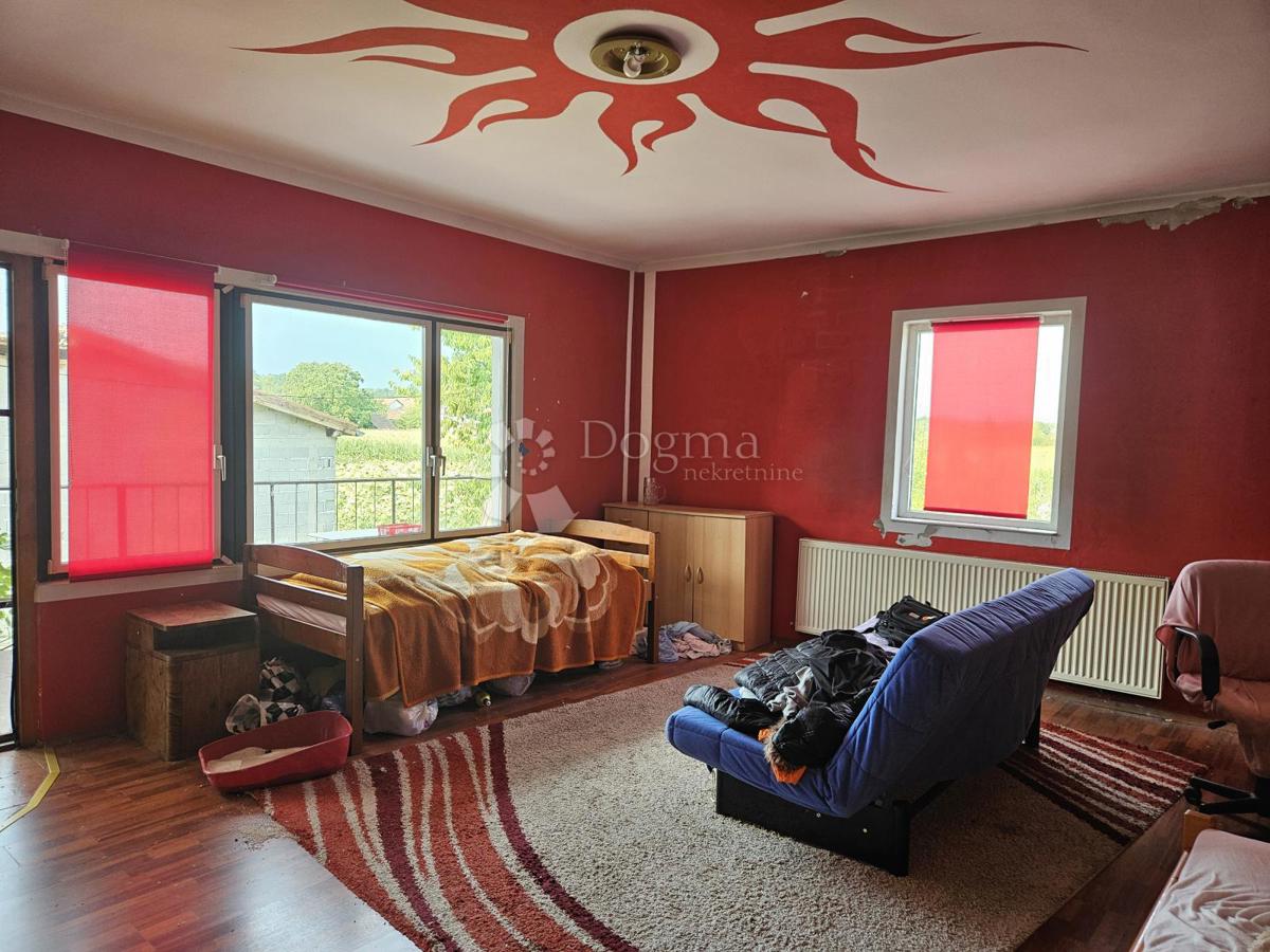 Hiša Gornji Kneginec, 350m2