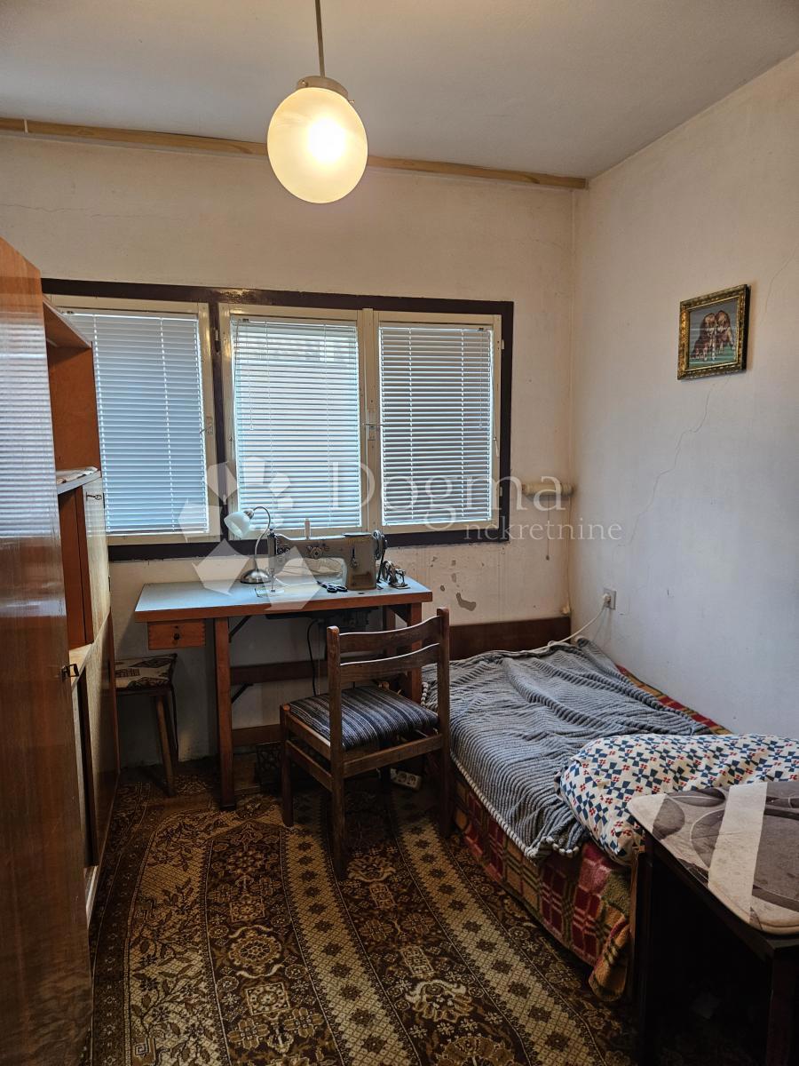 Hiša Gornji Kneginec, 350m2