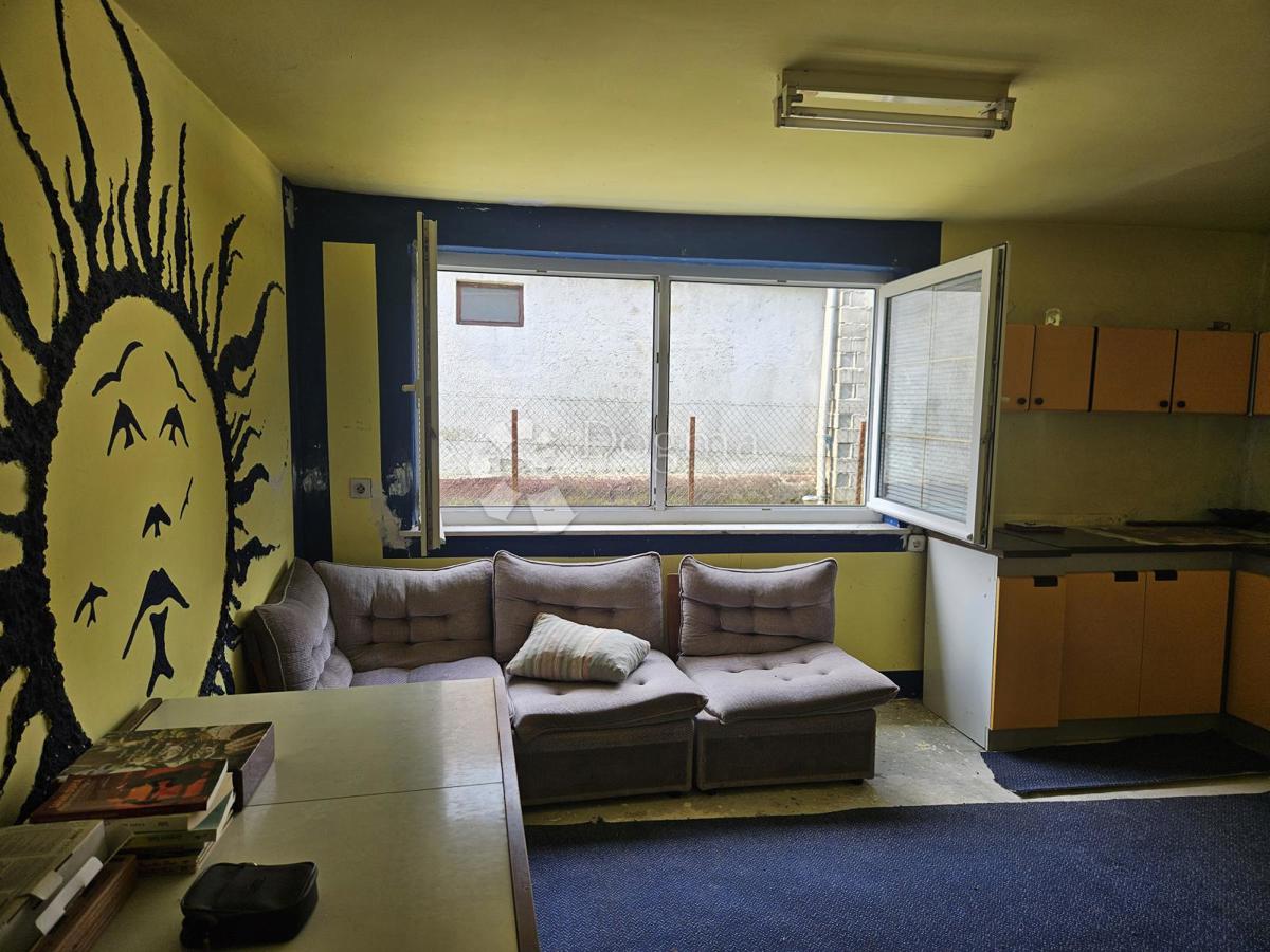 Hiša Gornji Kneginec, 350m2