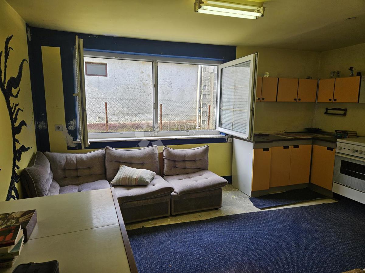 Hiša Gornji Kneginec, 350m2