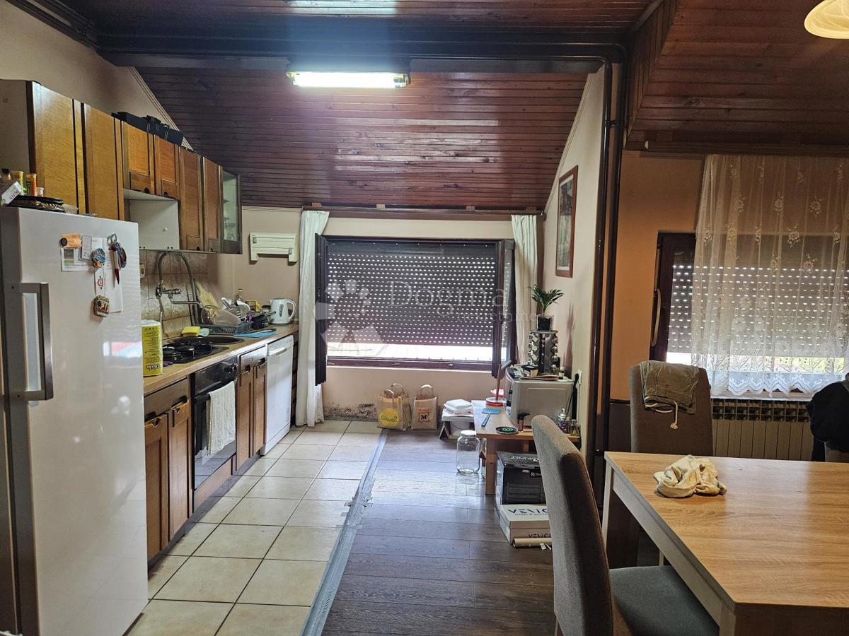 Hiša Gornji Kneginec, 350m2