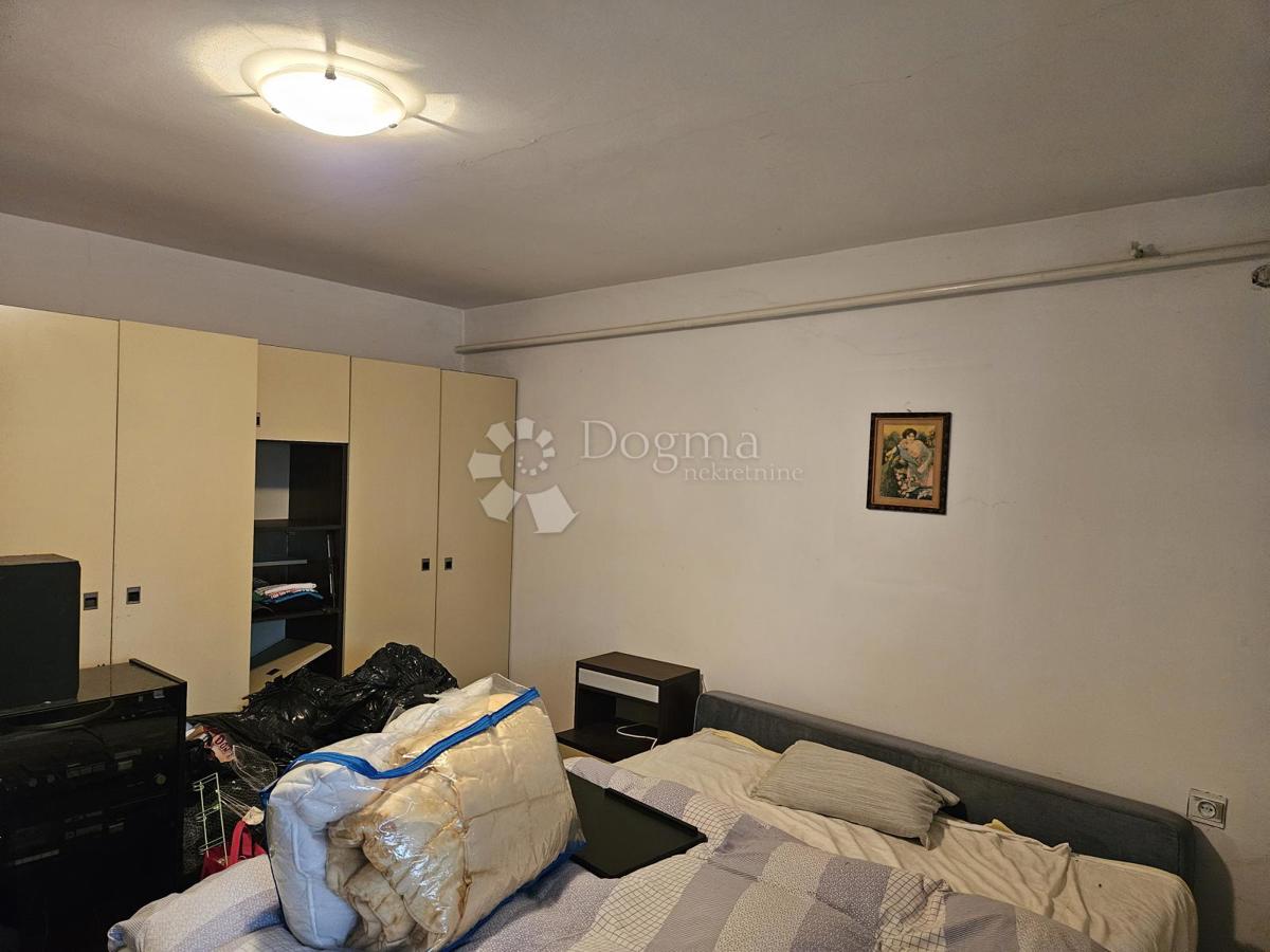 Hiša Gornji Kneginec, 350m2