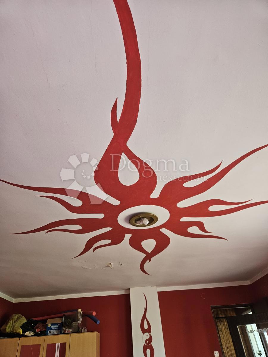 Hiša Gornji Kneginec, 350m2