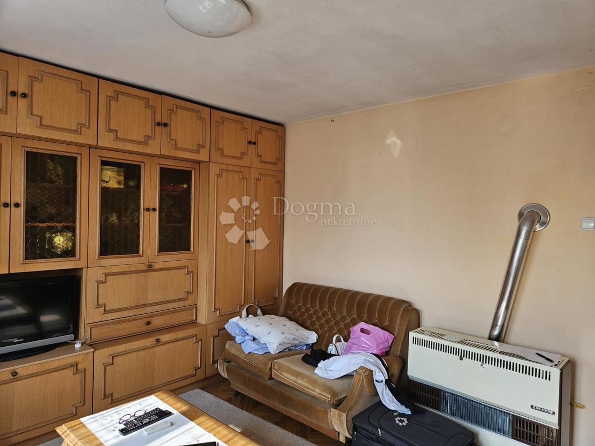 Hiša Gornji Kneginec, 350m2