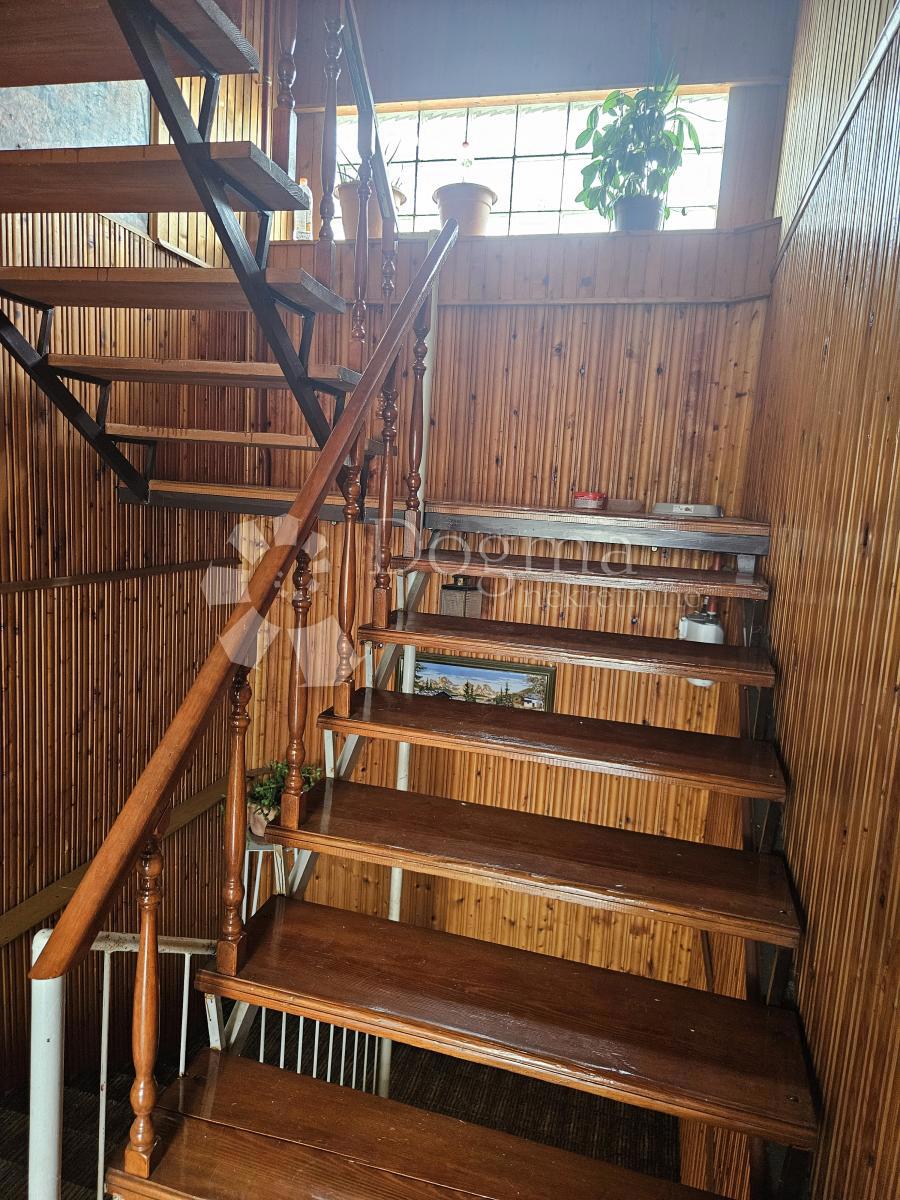 Hiša Gornji Kneginec, 350m2