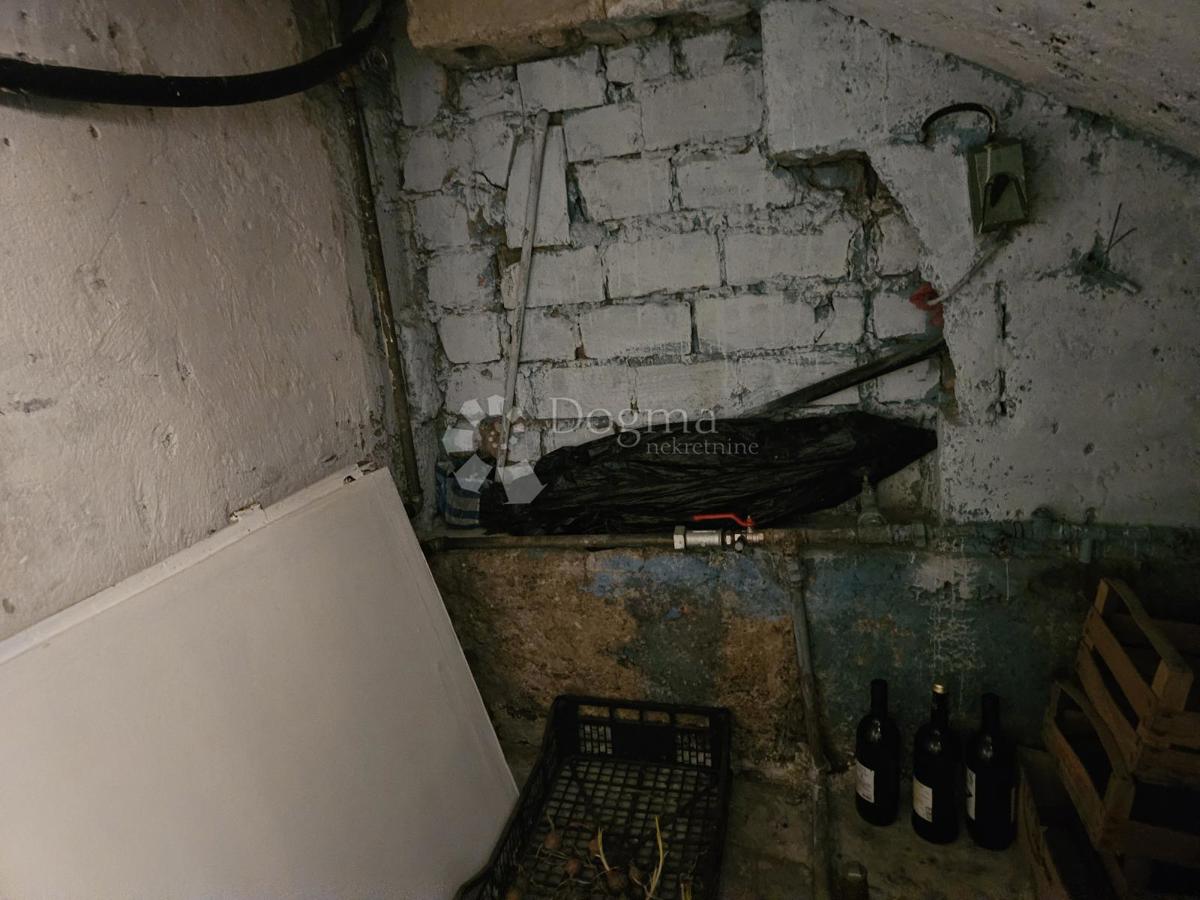 Hiša Gornji Kneginec, 350m2