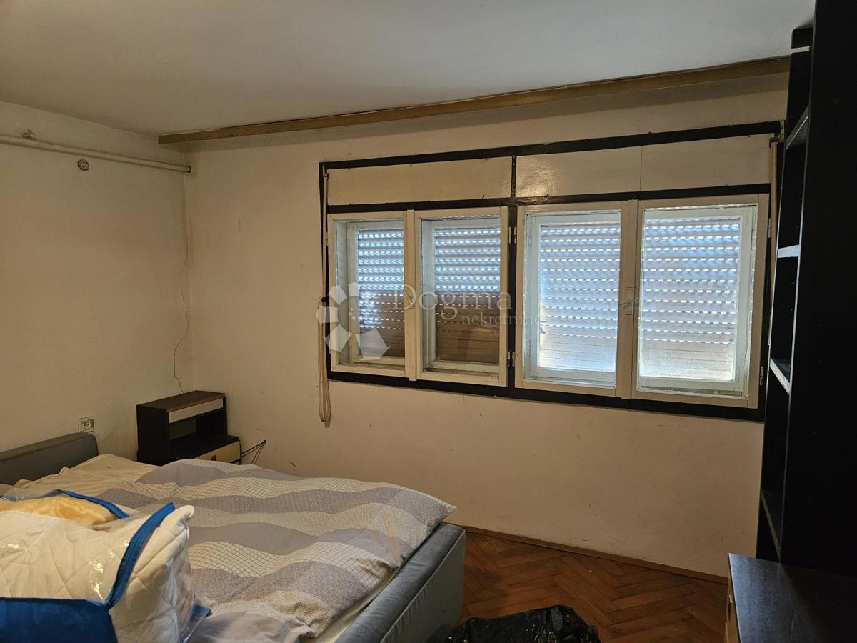 Hiša Gornji Kneginec, 350m2