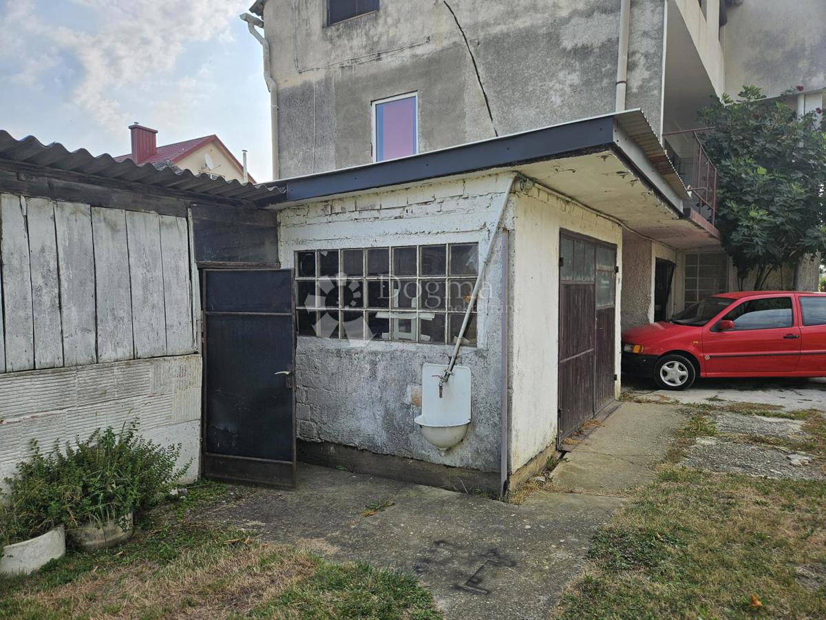 Hiša Gornji Kneginec, 350m2