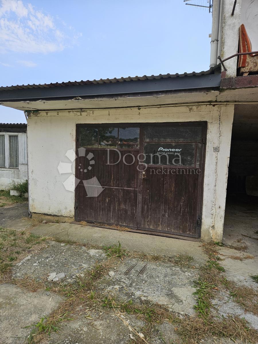 Hiša Gornji Kneginec, 350m2