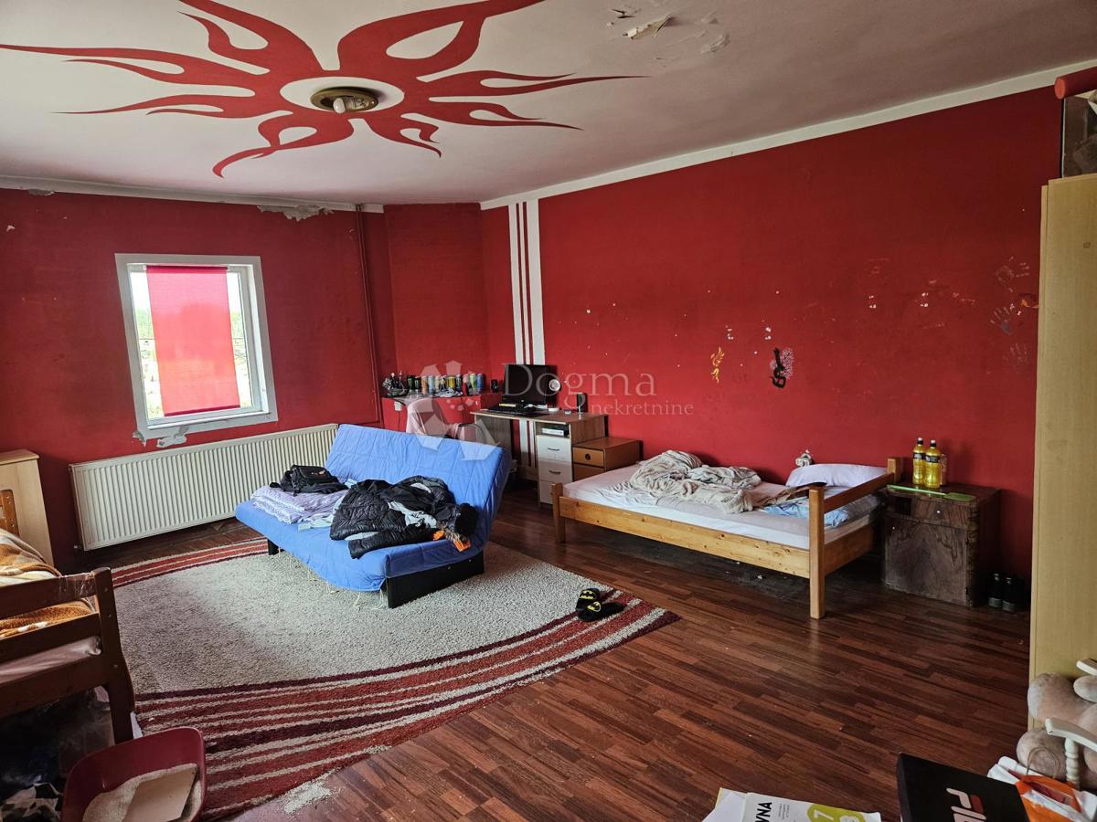 Hiša Gornji Kneginec, 350m2