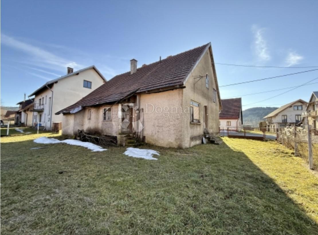 Hiša Ravna Gora, 137m2