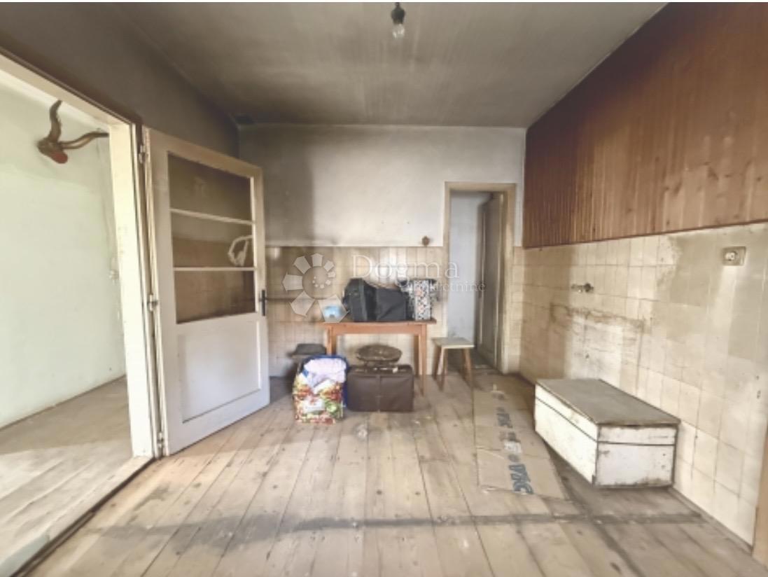 Hiša Ravna Gora, 137m2