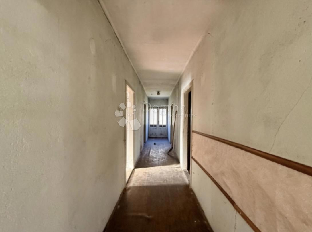 Hiša Ravna Gora, 137m2