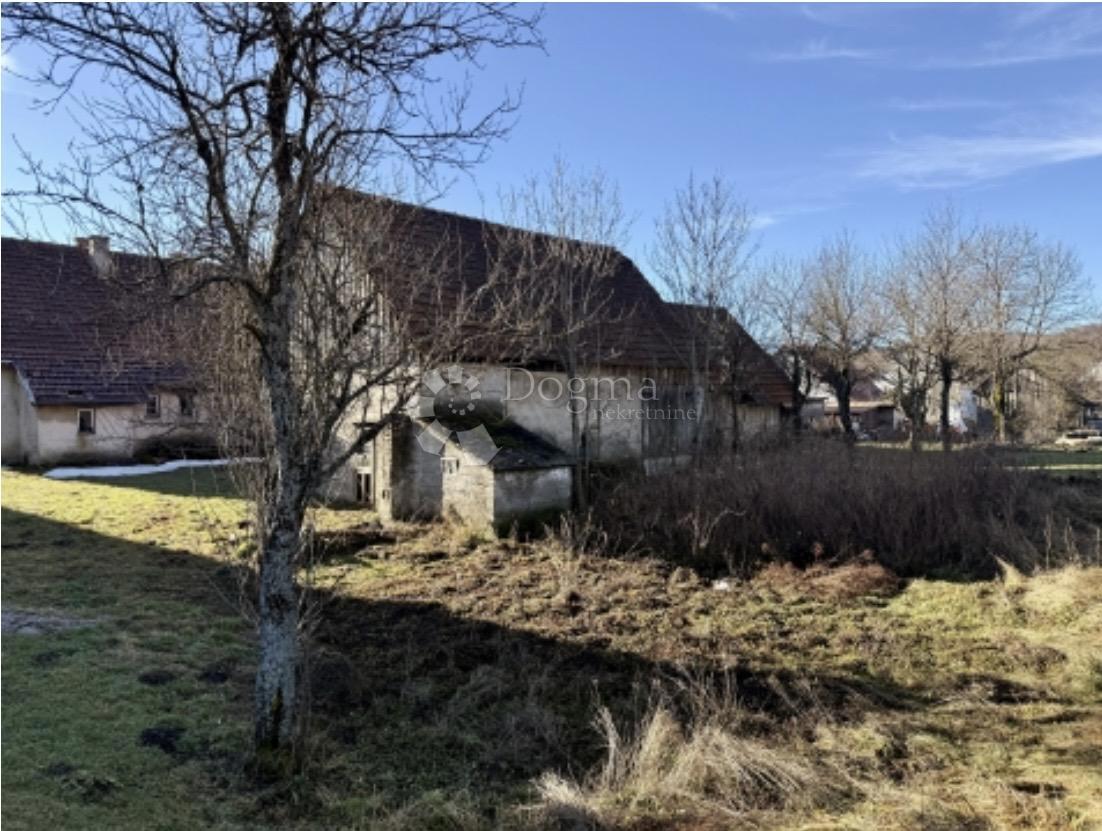 Hiša Ravna Gora, 137m2