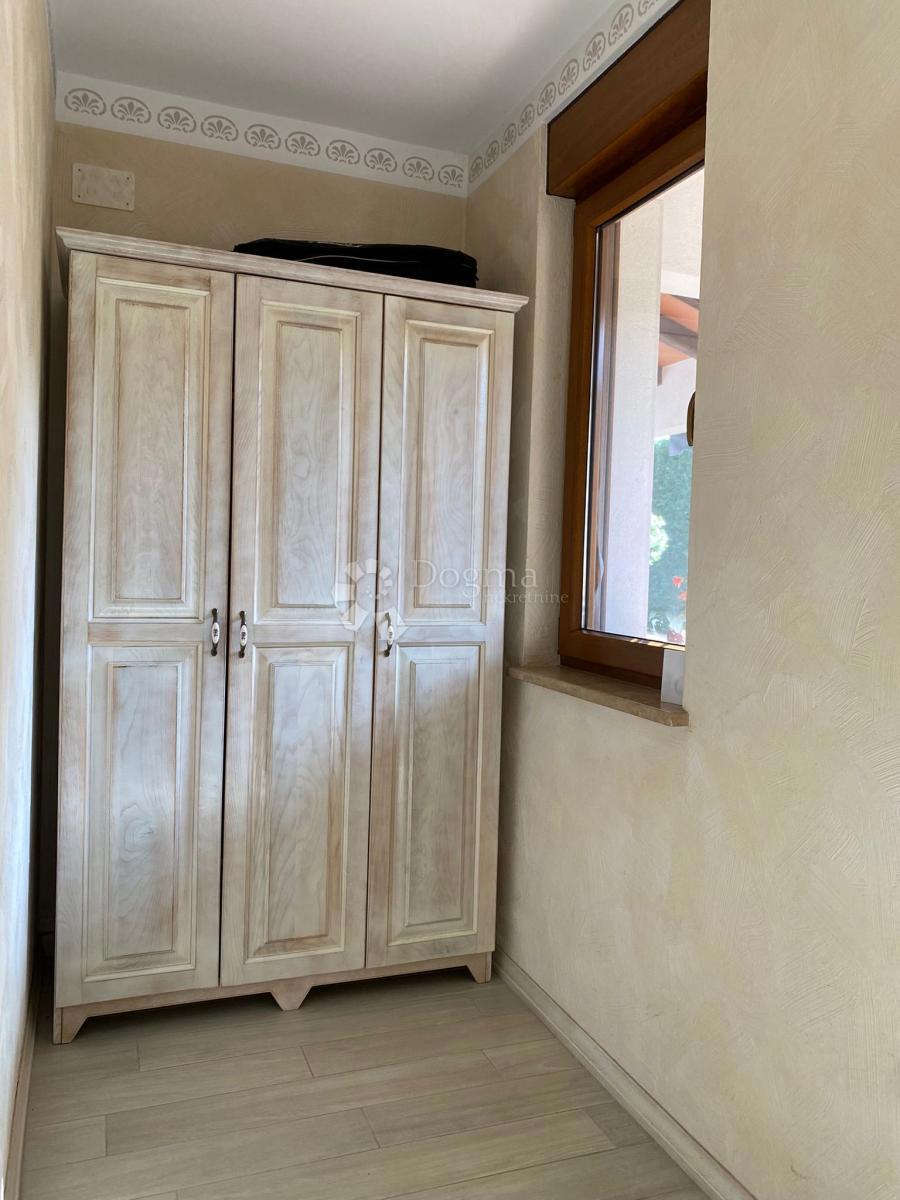 Hiša Karigador, Brtonigla, 190m2