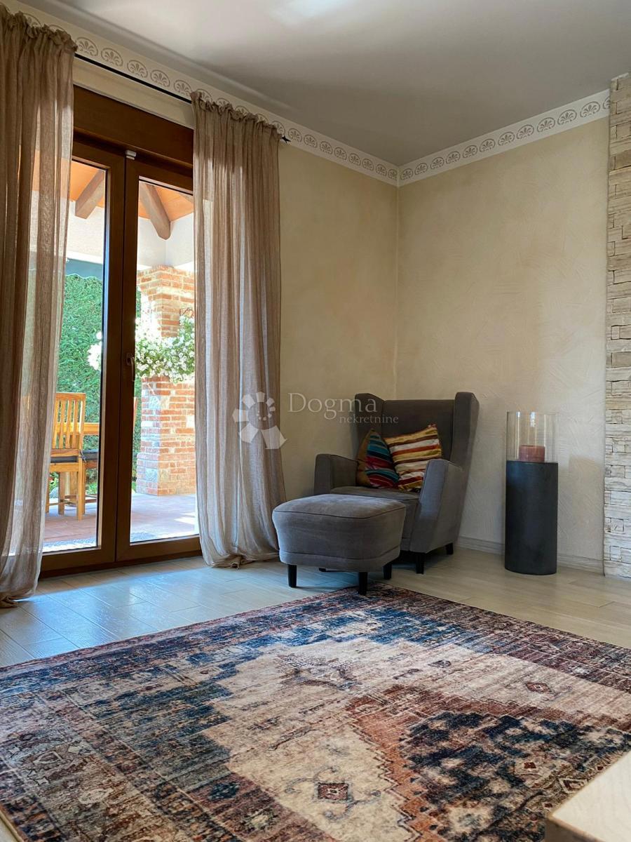 Hiša Karigador, Brtonigla, 190m2