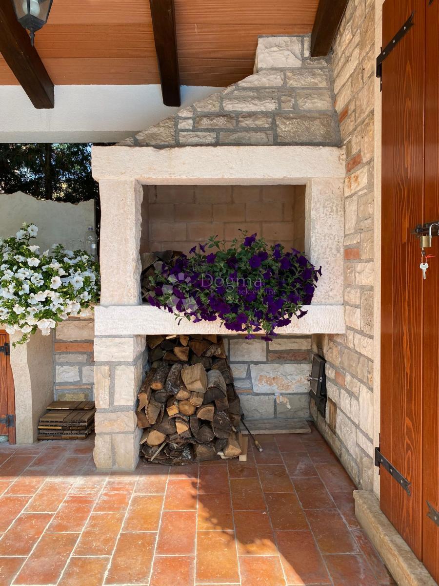 Hiša Karigador, Brtonigla, 190m2