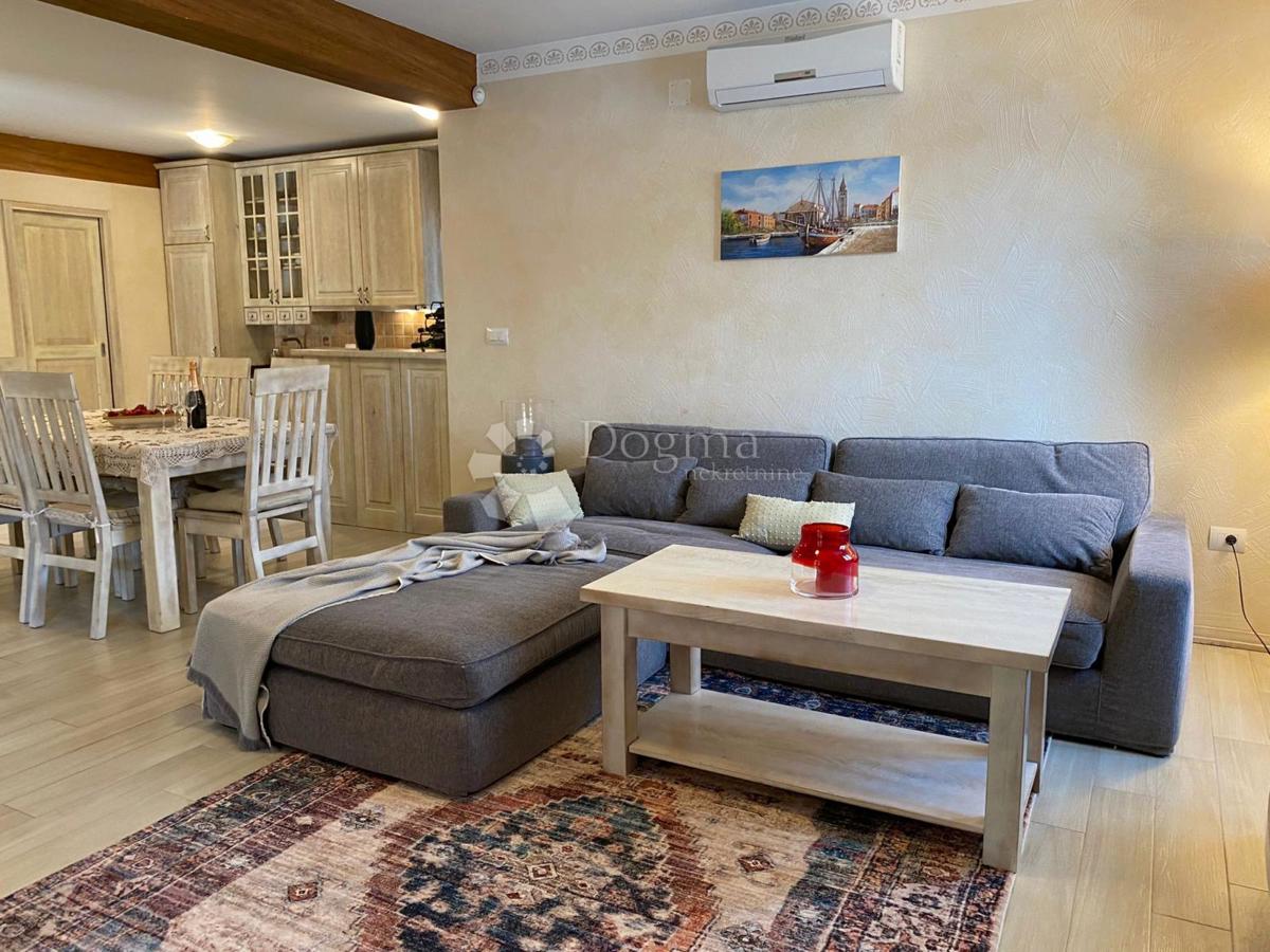 Hiša Karigador, Brtonigla, 190m2