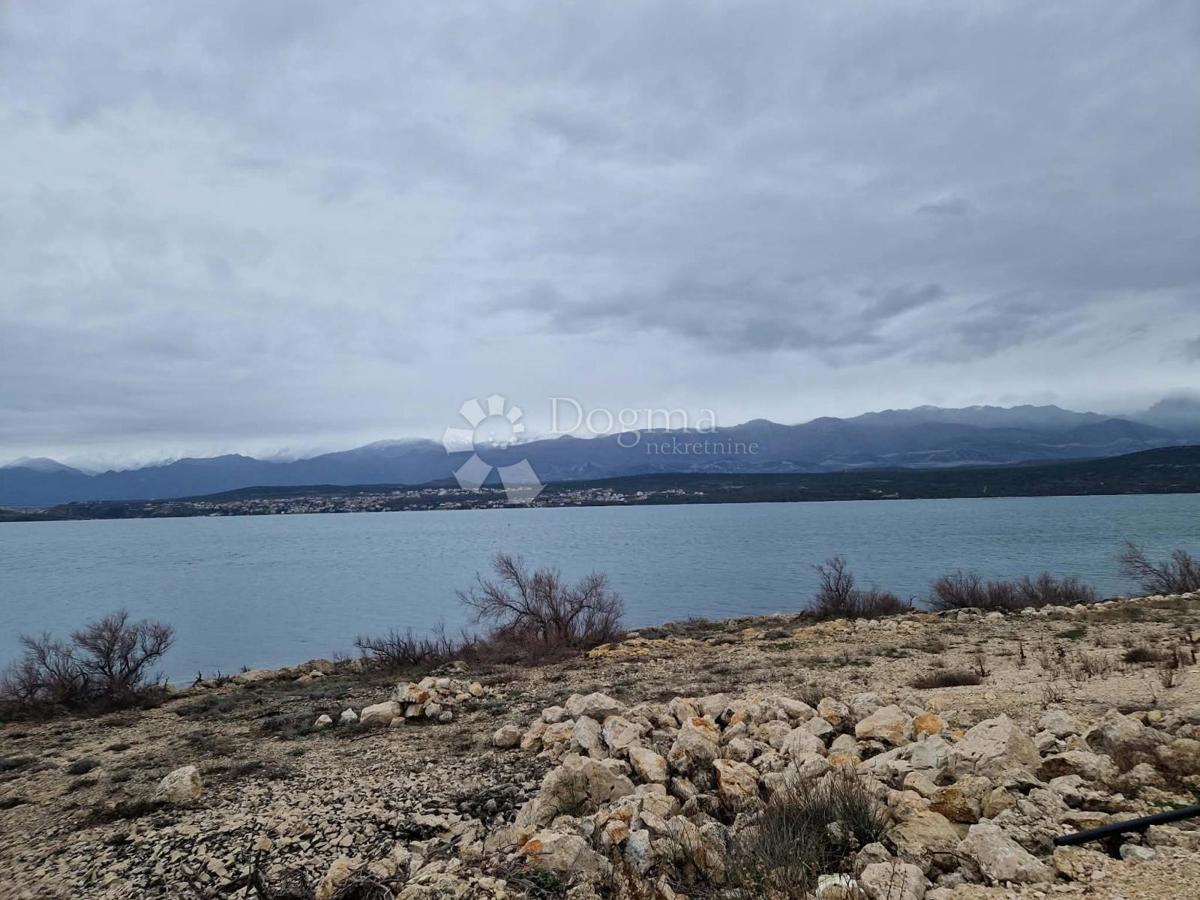 Zazidljivo zemljišče Novigrad, 2.376m2